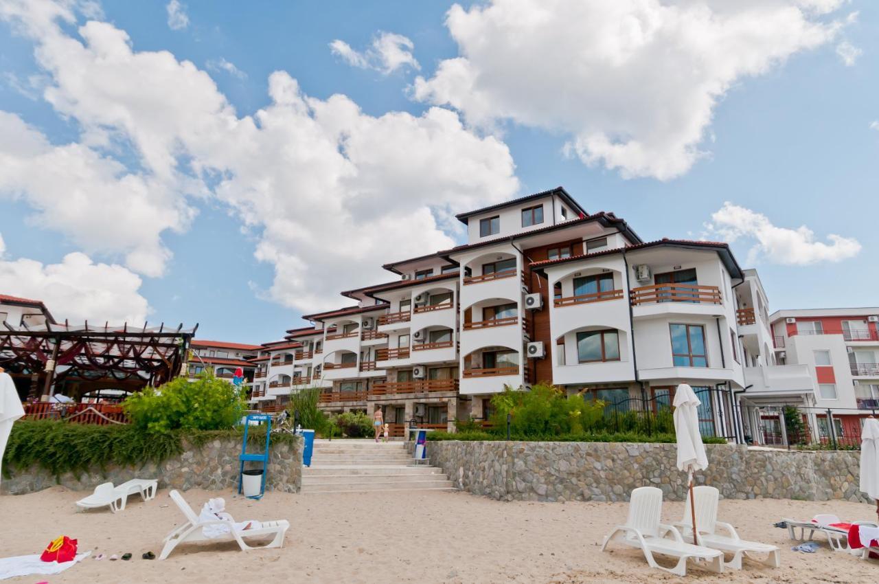 Vm Apartments Robinson Beach Поморие Екстериор снимка