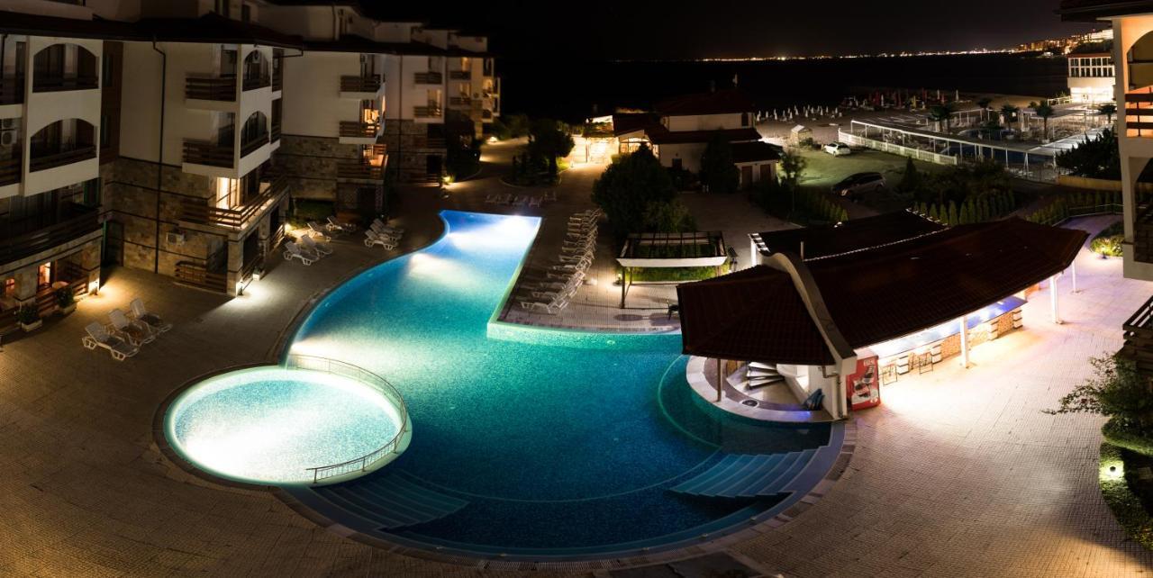Vm Apartments Robinson Beach Поморие Екстериор снимка