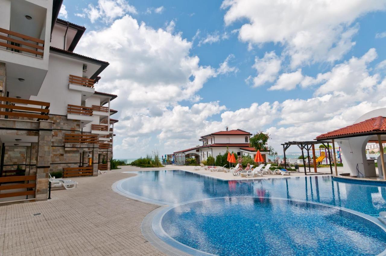Vm Apartments Robinson Beach Поморие Екстериор снимка