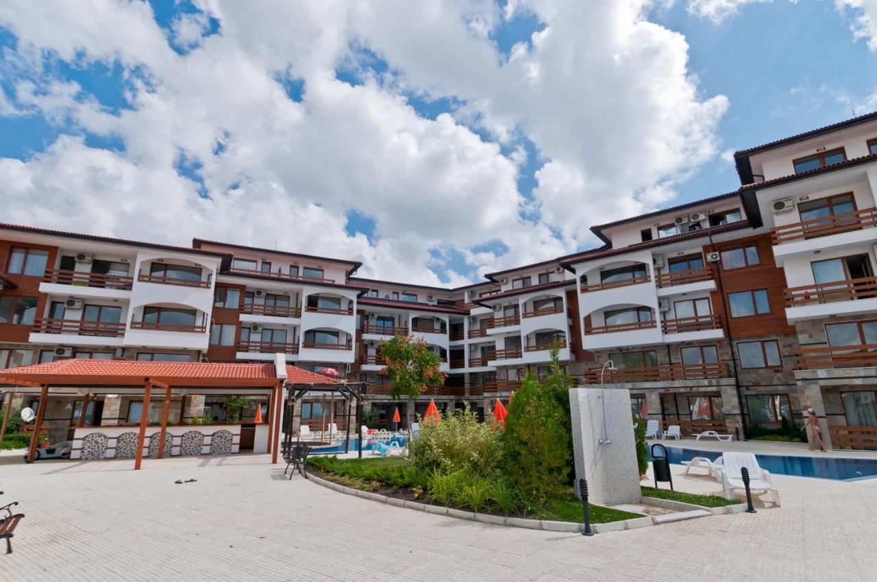Vm Apartments Robinson Beach Поморие Екстериор снимка